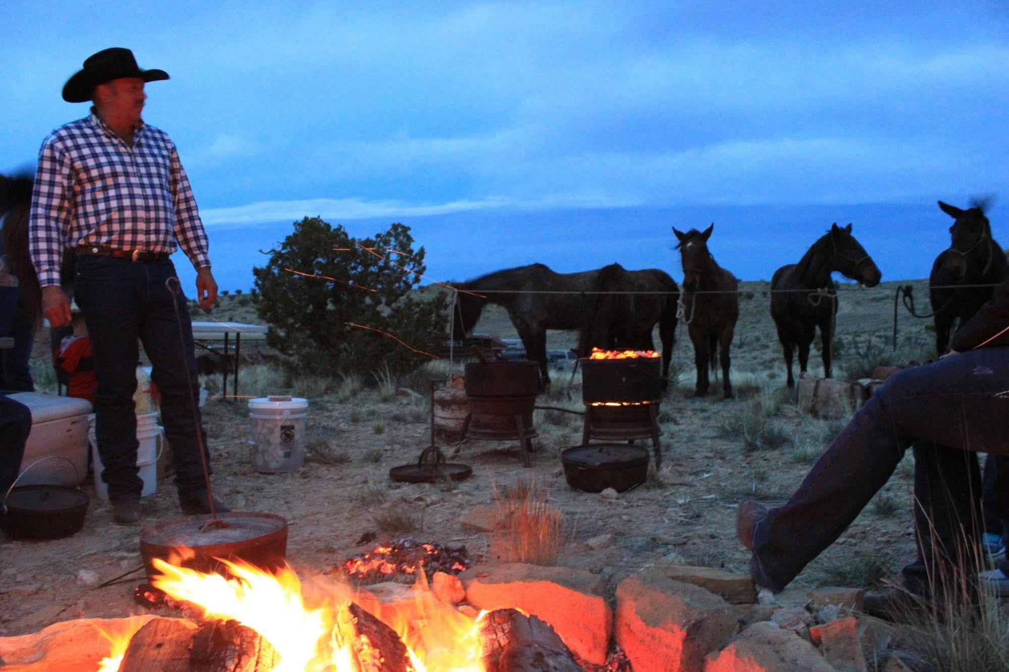 Grand Canyon Ranch & Outfitters 호텔 Fredonia 외부 사진